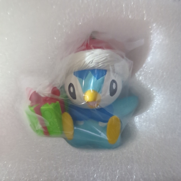 Pokémon Piplup Ornament - Picture 8 of 8